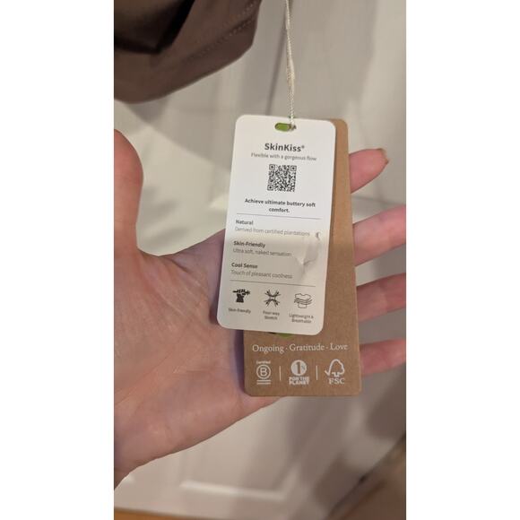 OGL Move built in bra brown halter top Sz XS Stretchy Sustainable Vacation Boho - Picture 2 of 4